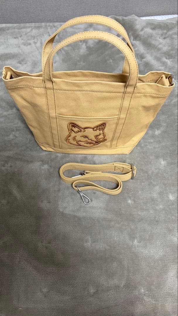 Maison Kitsuné ベージュ トートバッグ
