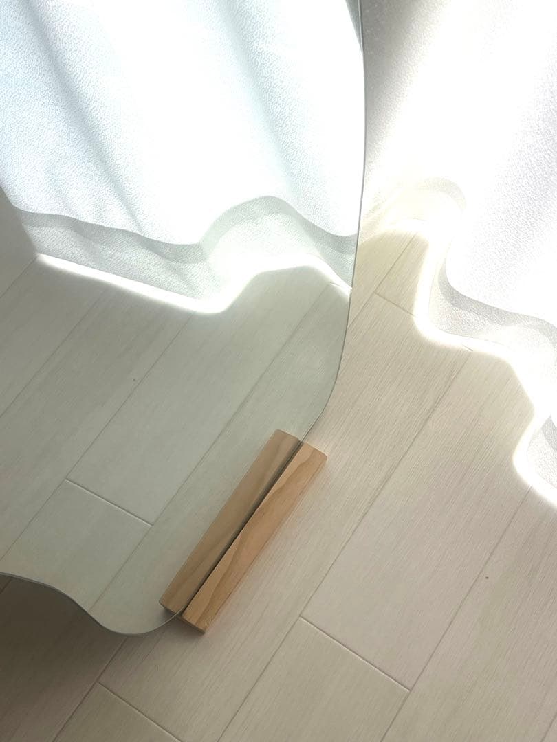 ウェーブミラー 波型スタンドミラー 全身鏡 姿見　韓国