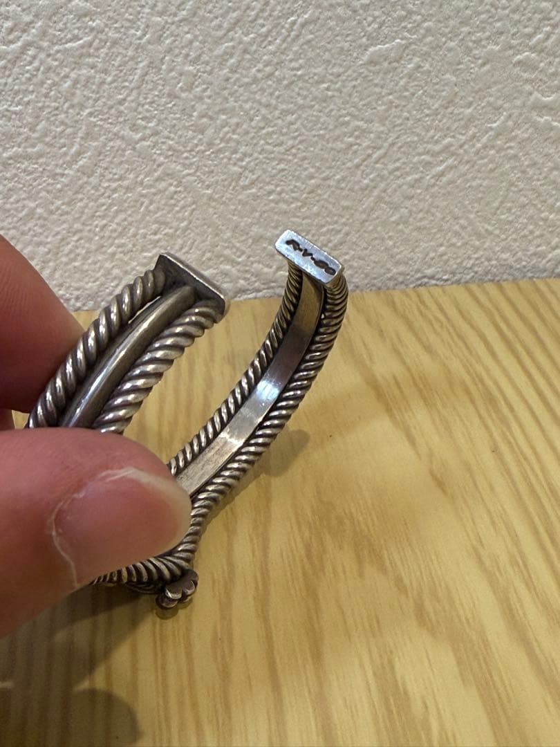 スティーブアルビソ　No.8ケーブルバングル