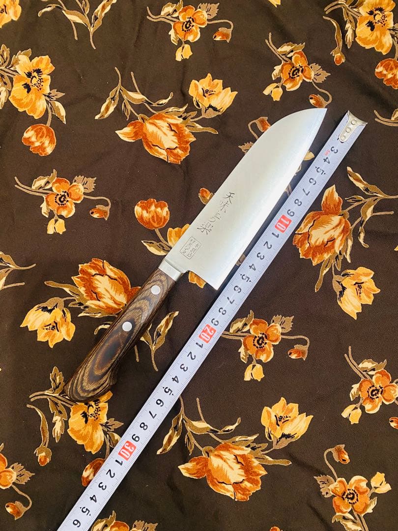 天味寿楽 三徳180mm 粉末ハイス鋼　新品、未使用