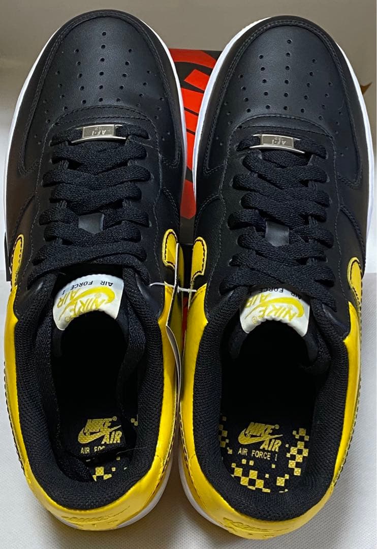 希少!NIKE AIR FORCE 1 LOW 黒黄 Varsity Maize