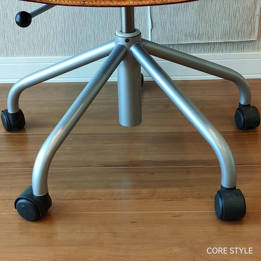 カリモク　デザインワークチェア　ヌメ革　回転式