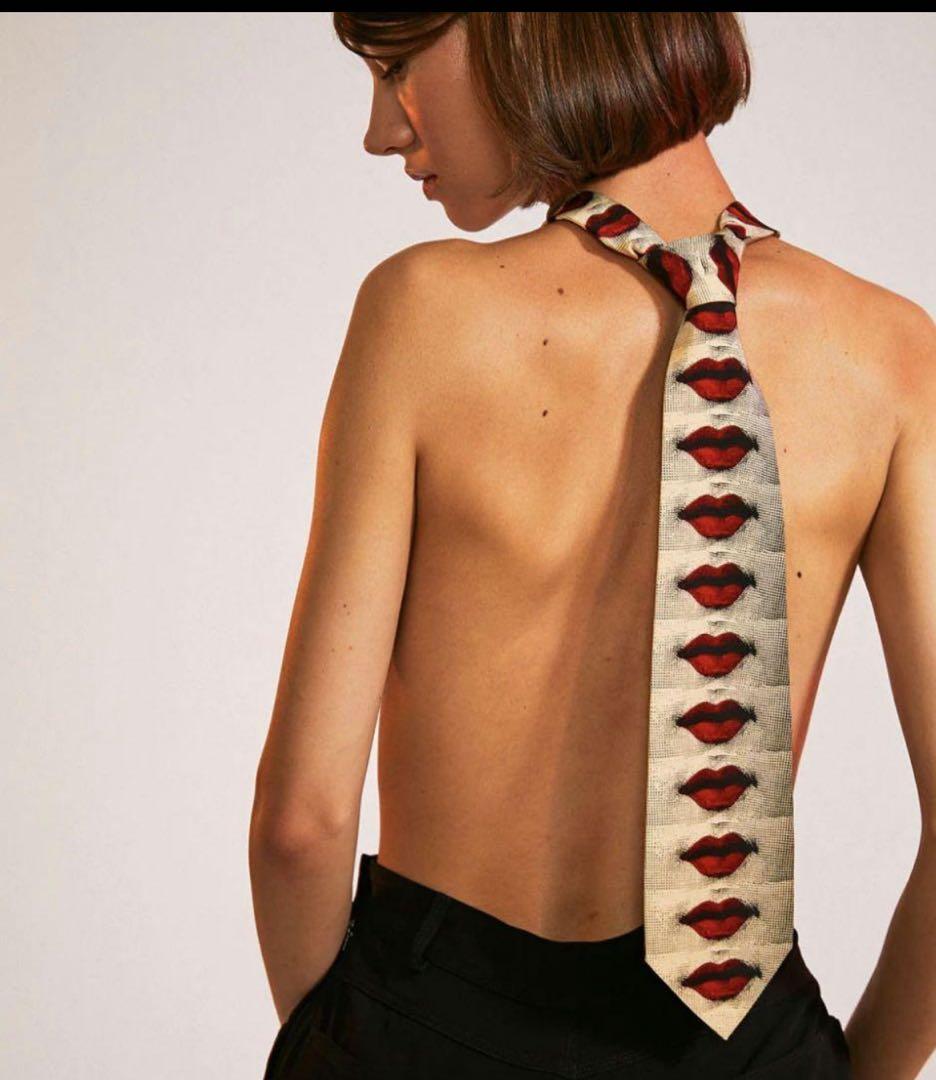 フォルナセッティ　ネクタイ　リップ　唇　fornasetti