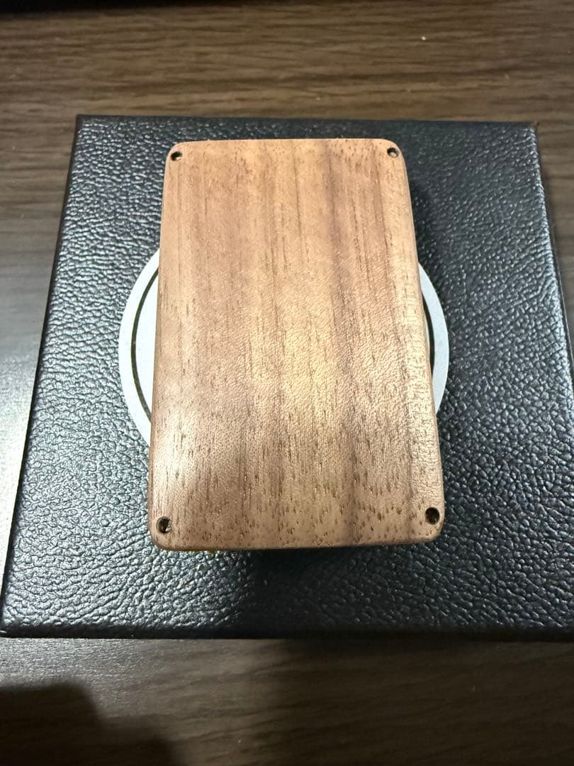 ボルボ 木製キーカバー　キーホルダー、メンテナンス用品セット②