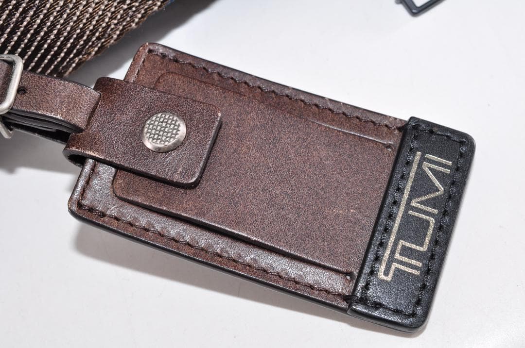 美品 TUMI トゥミ アルファブラボー メッセンジャーバッグ ショルダー　２