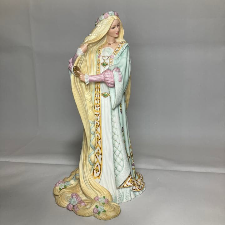 伝説のプリンセス　ラプンツェル　置物