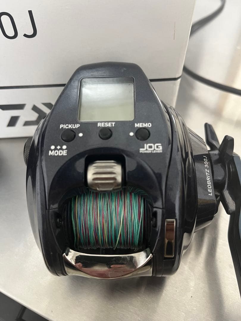 【ほぼ新品・値下げ交渉あり】ダイワ レオブリッツ300J 電動リール