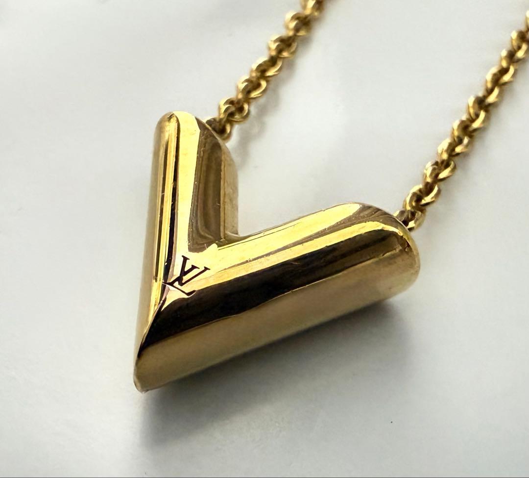 ✨極美品✨ louis vuitton ネックレス エセンシャルV M61083