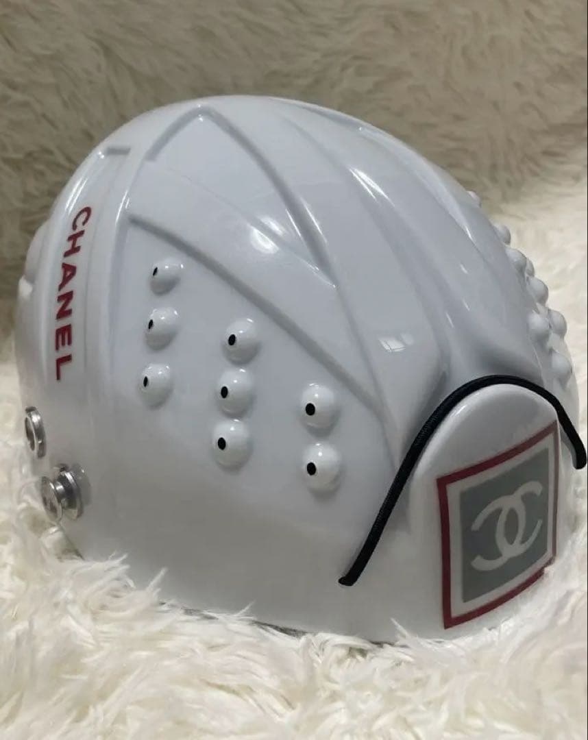 希少　CHANEL シャネル ヘルメット IDENTIFICATION 白