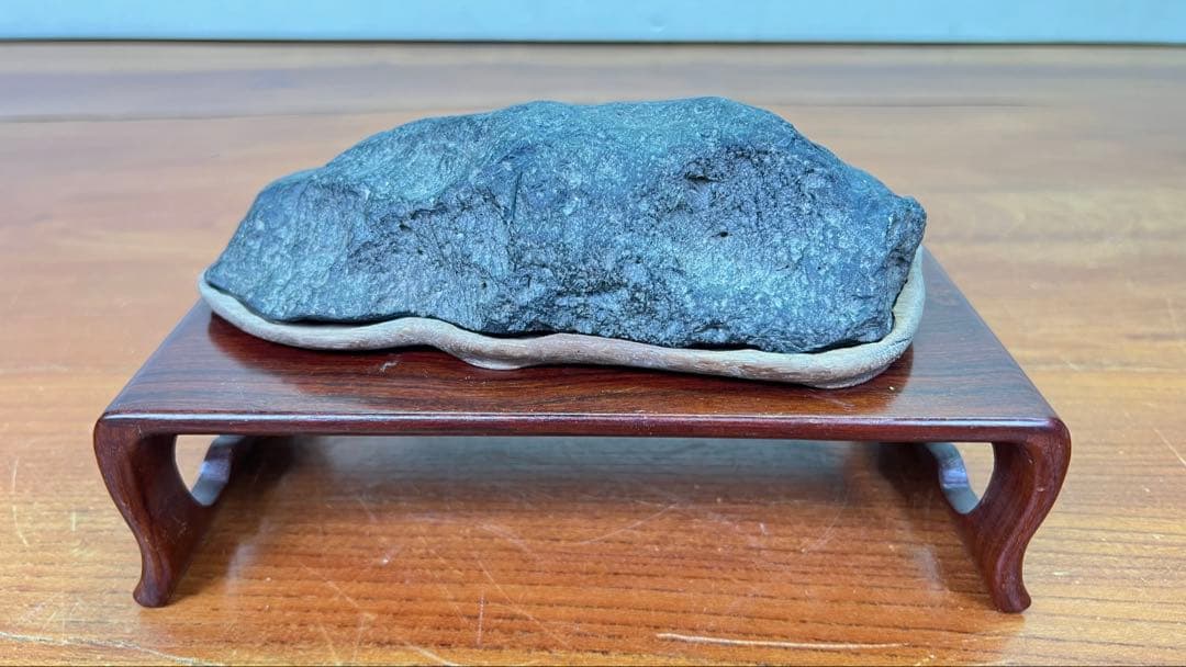 Y74 水石 木製台座付き 遠山石