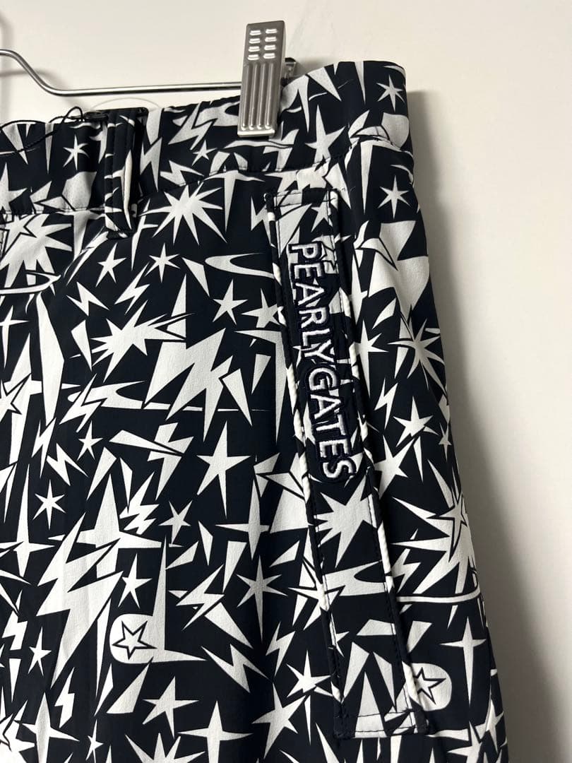 PEARLY GATES新品　サイズ5 ¥44.000 Nyストレッチ中綿パンツ