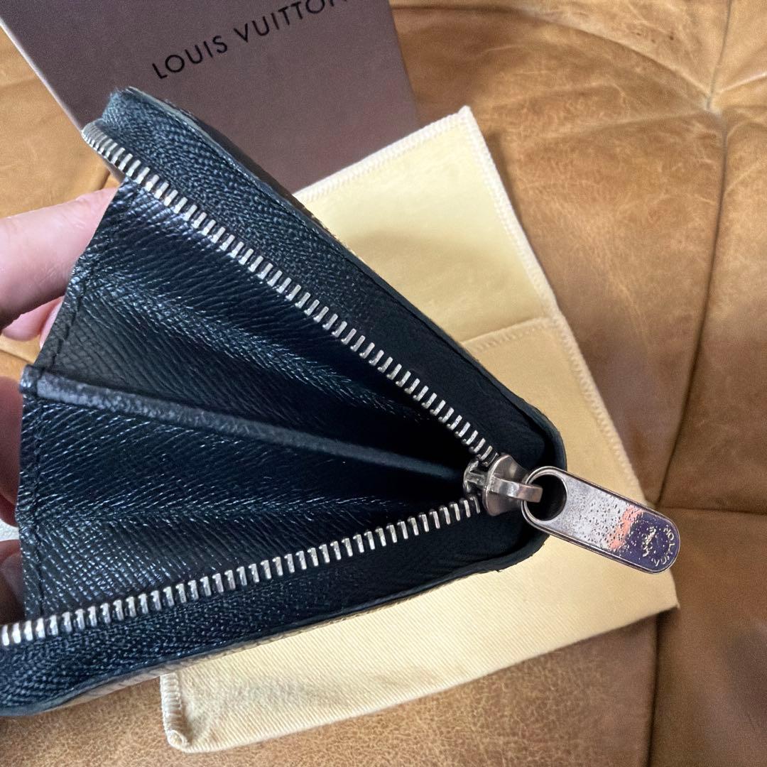 ルイヴィトン　LOUIS VUITTON エピ　黒 レザー ケース