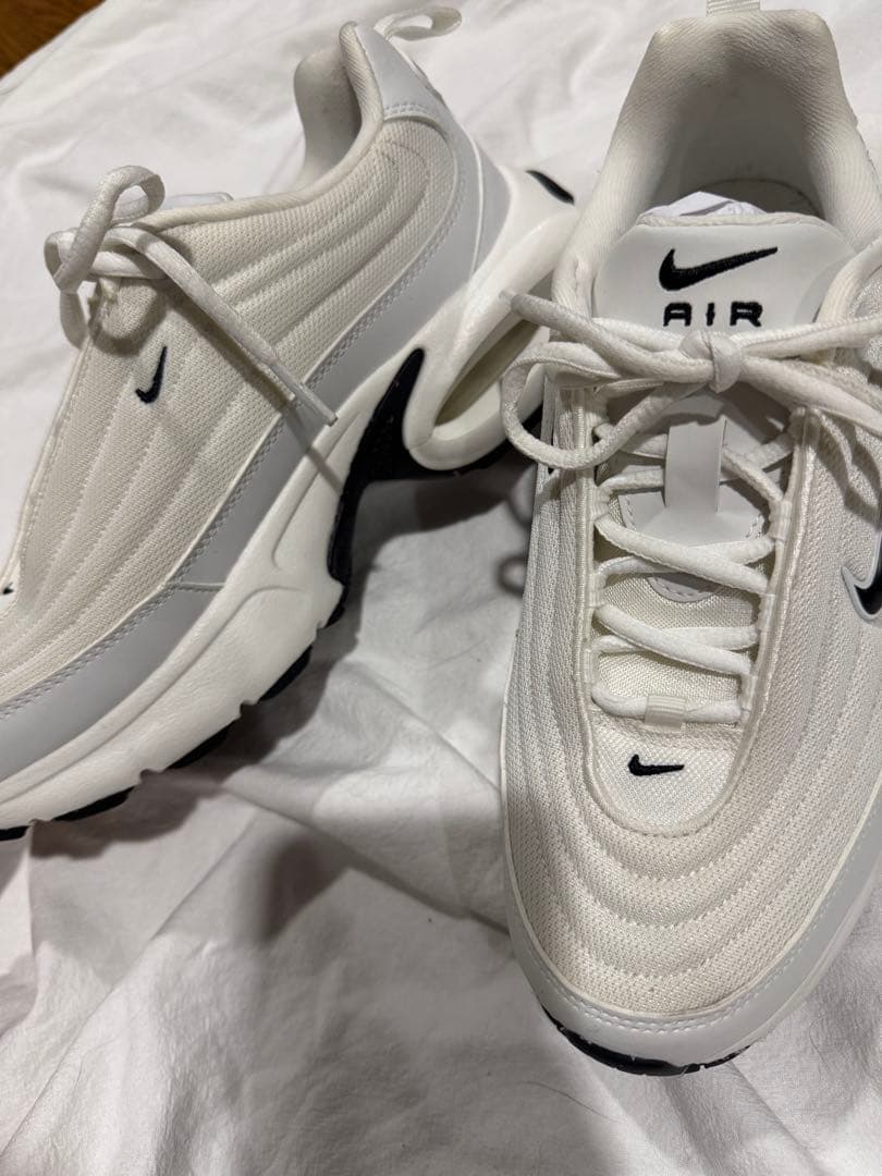 NIKE ナイキ　エアマックス　AIRMAX PORTAL 24.5