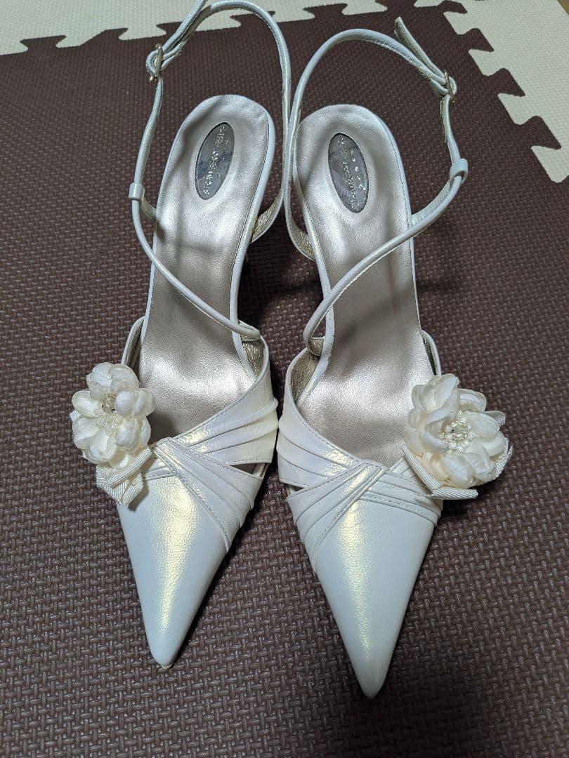 カルミア　STRAWBERRY-FIELDS grace 白　パンプス　花