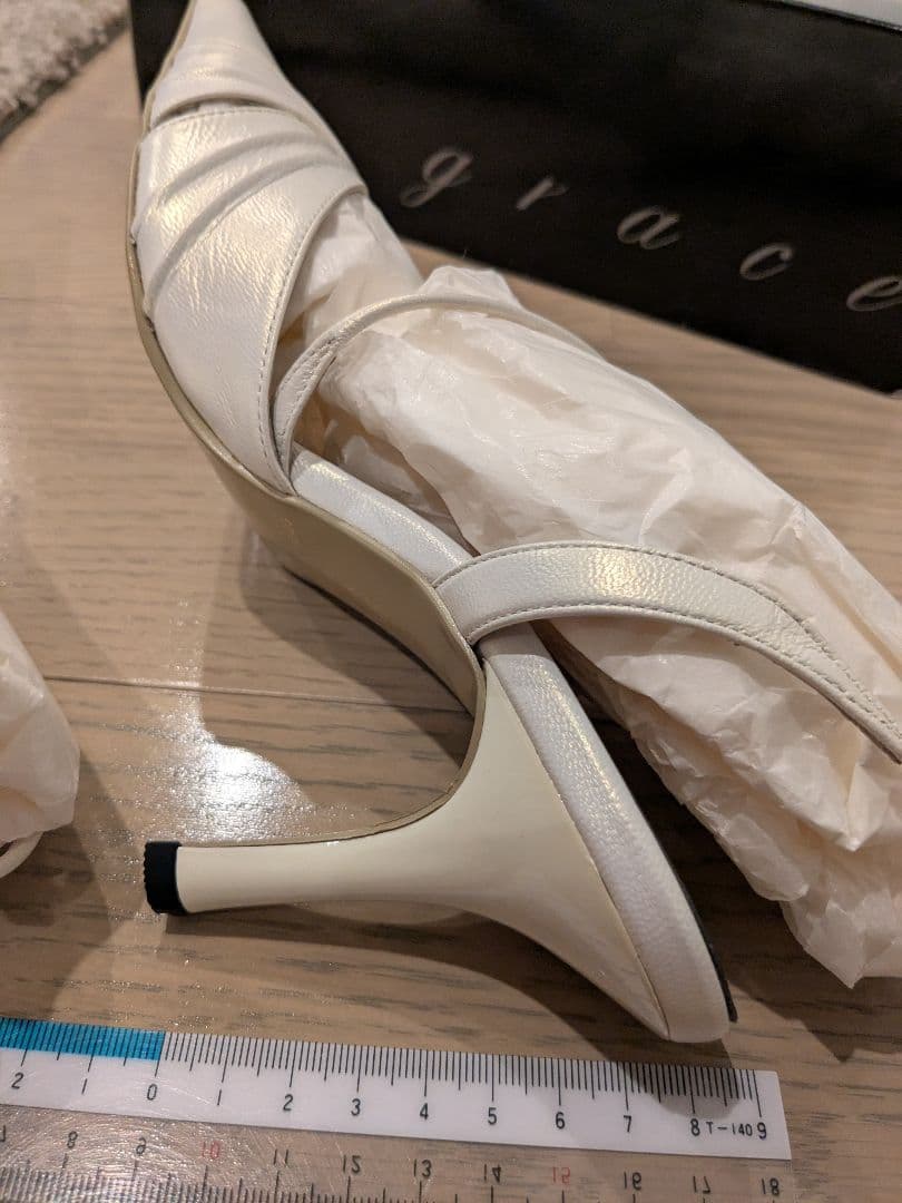 カルミア　STRAWBERRY-FIELDS grace 白　パンプス　花