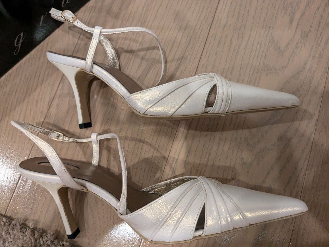 カルミア　STRAWBERRY-FIELDS grace 白　パンプス　花