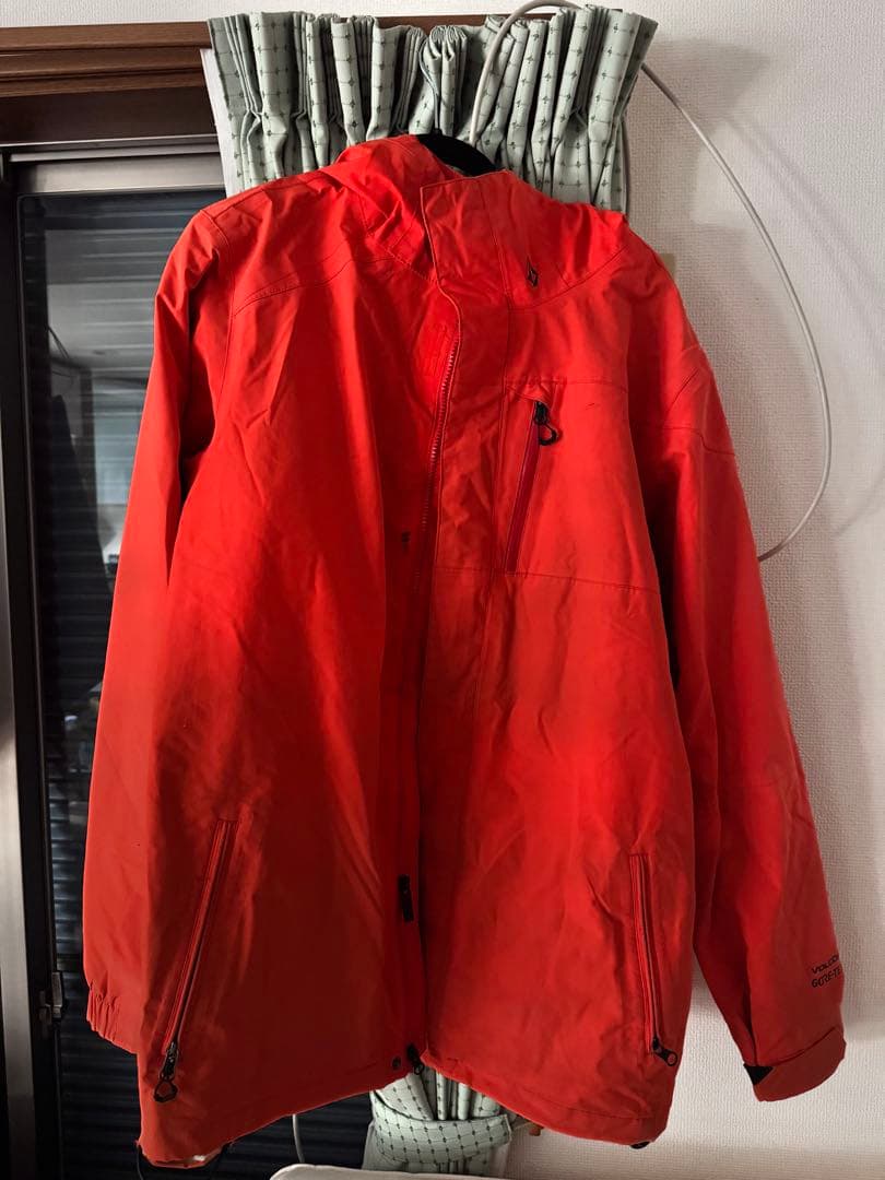Burton [ak] スノーボードパンツ L + VOLCOM Jacket