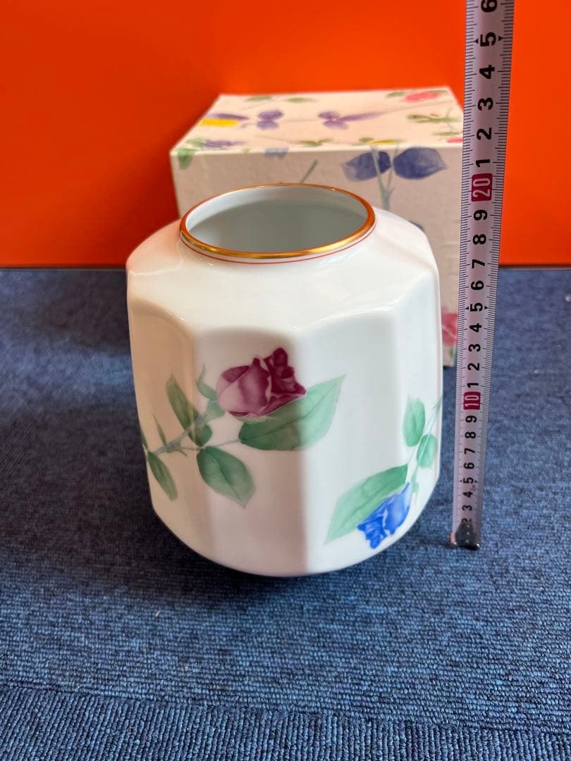 991 香蘭社　ローズガーデン　花瓶　金彩　未使用