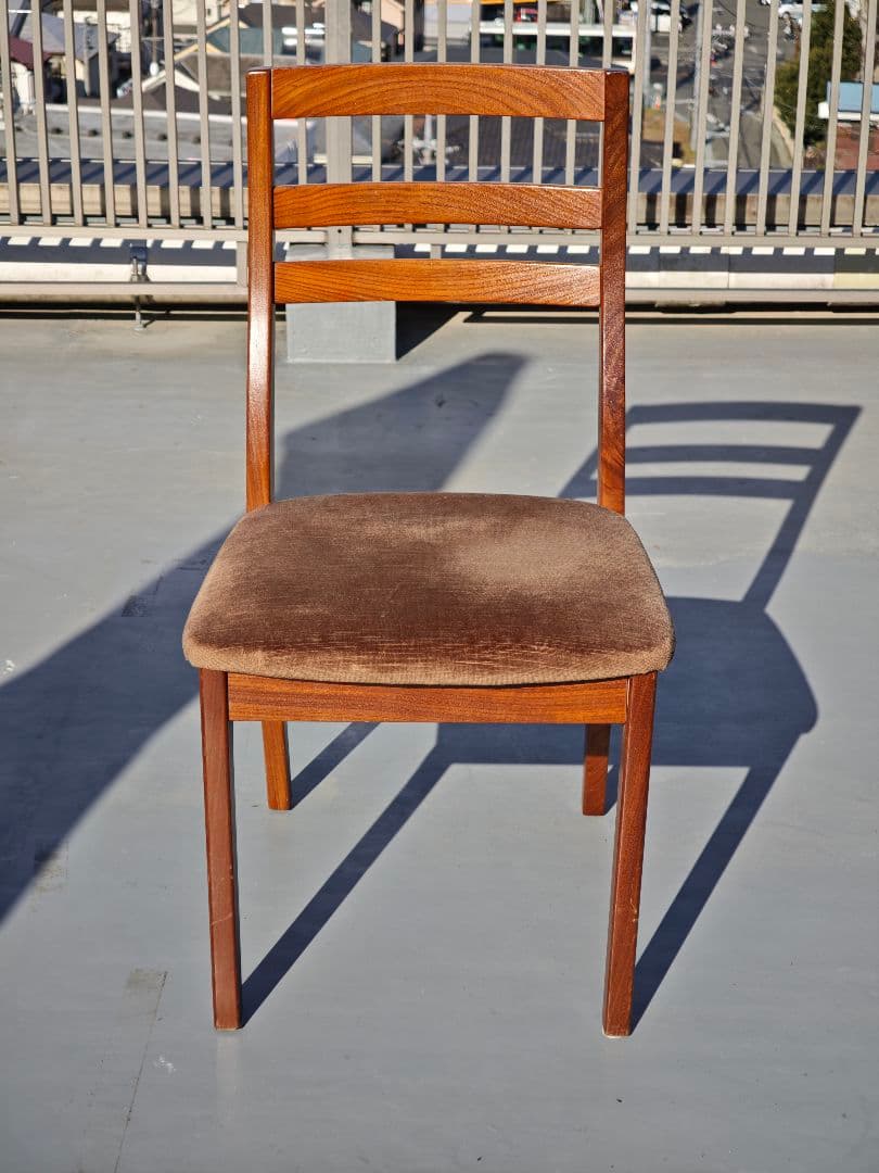 ヴィンテージ　木製ダイニングチェア　チーク