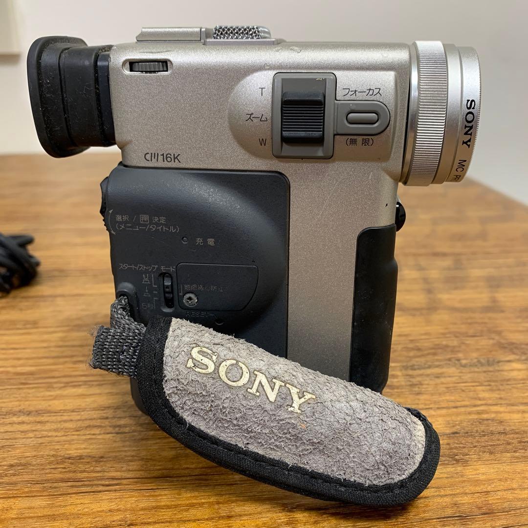 レア 希少 SONY ソニー　miniDV ビデオカメラ・DCR-PC10
