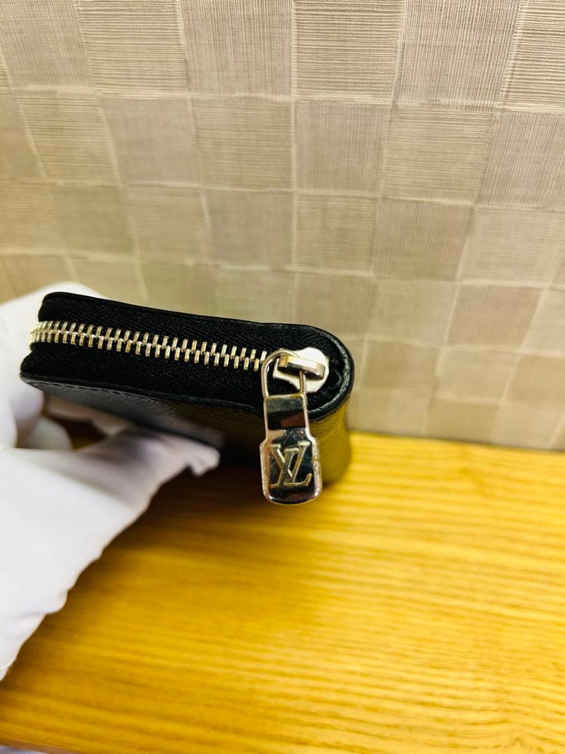 【ゆー】LOUIS VUITTON /タイガ ジッピーパース