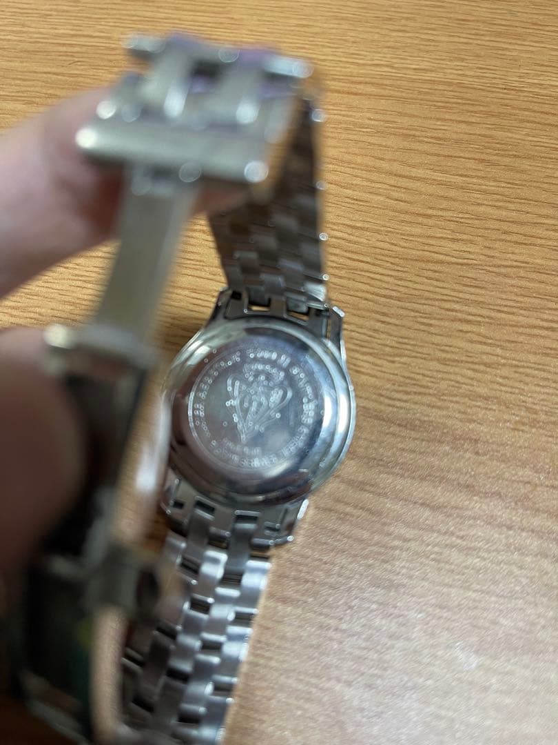 GUCCI シルバー アナログ時計