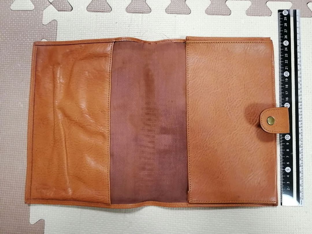 フェラーリ？　車検証　説明書　マニュアル入れ　レザー　革製