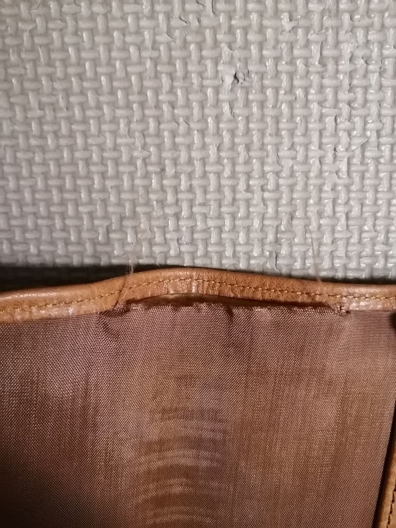 フェラーリ？　車検証　説明書　マニュアル入れ　レザー　革製