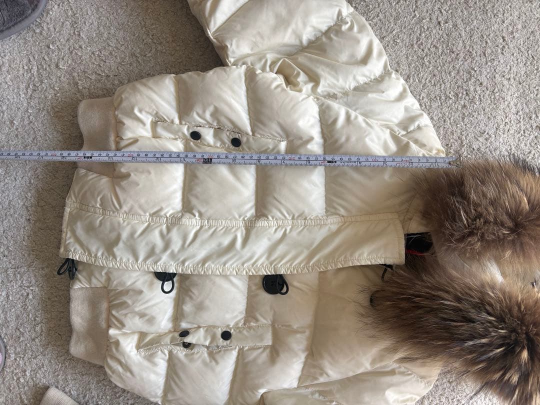 モンクレール　ダウン ファー　サイズ0 バーニーズ購入