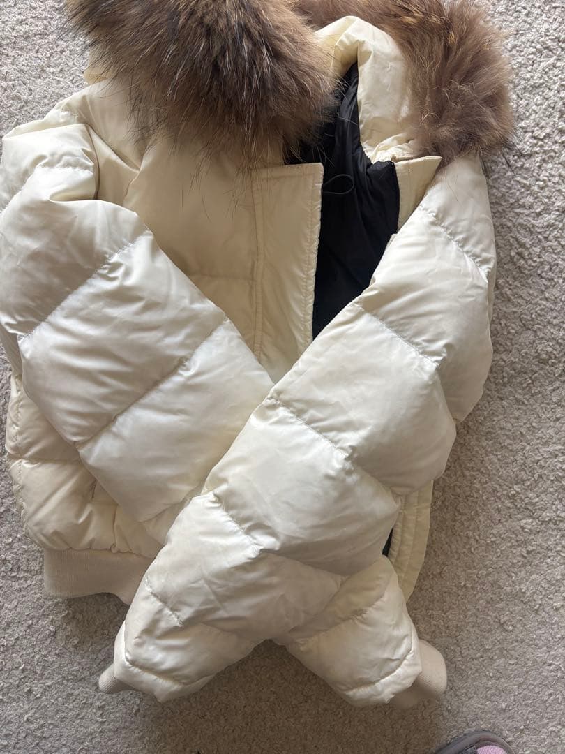 モンクレール　ダウン ファー　サイズ0 バーニーズ購入