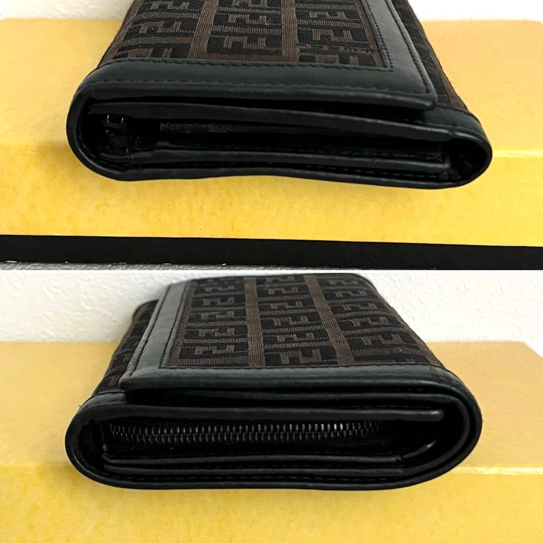 美品✨FENDI ズッキーノ FF 二つ折り財布 ブラウン レザー キャンバス