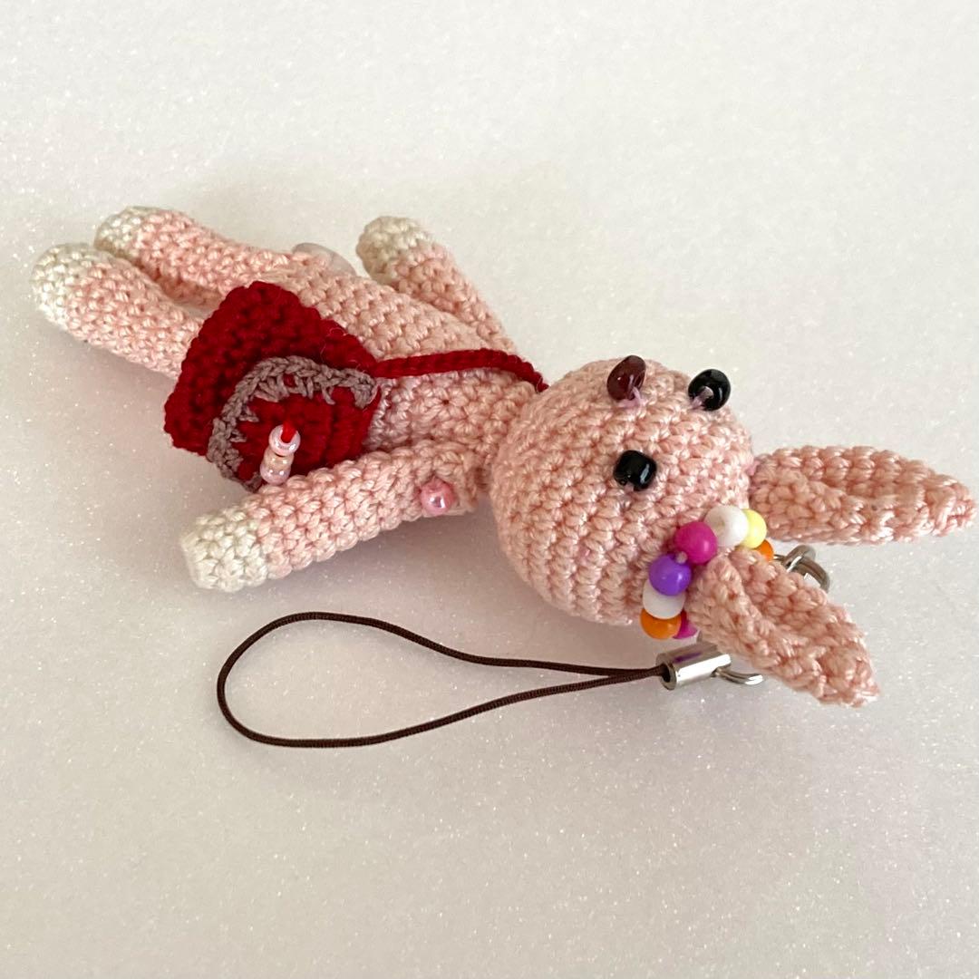 ストラップB-⑭【赤いバッグのウサギさん♬】