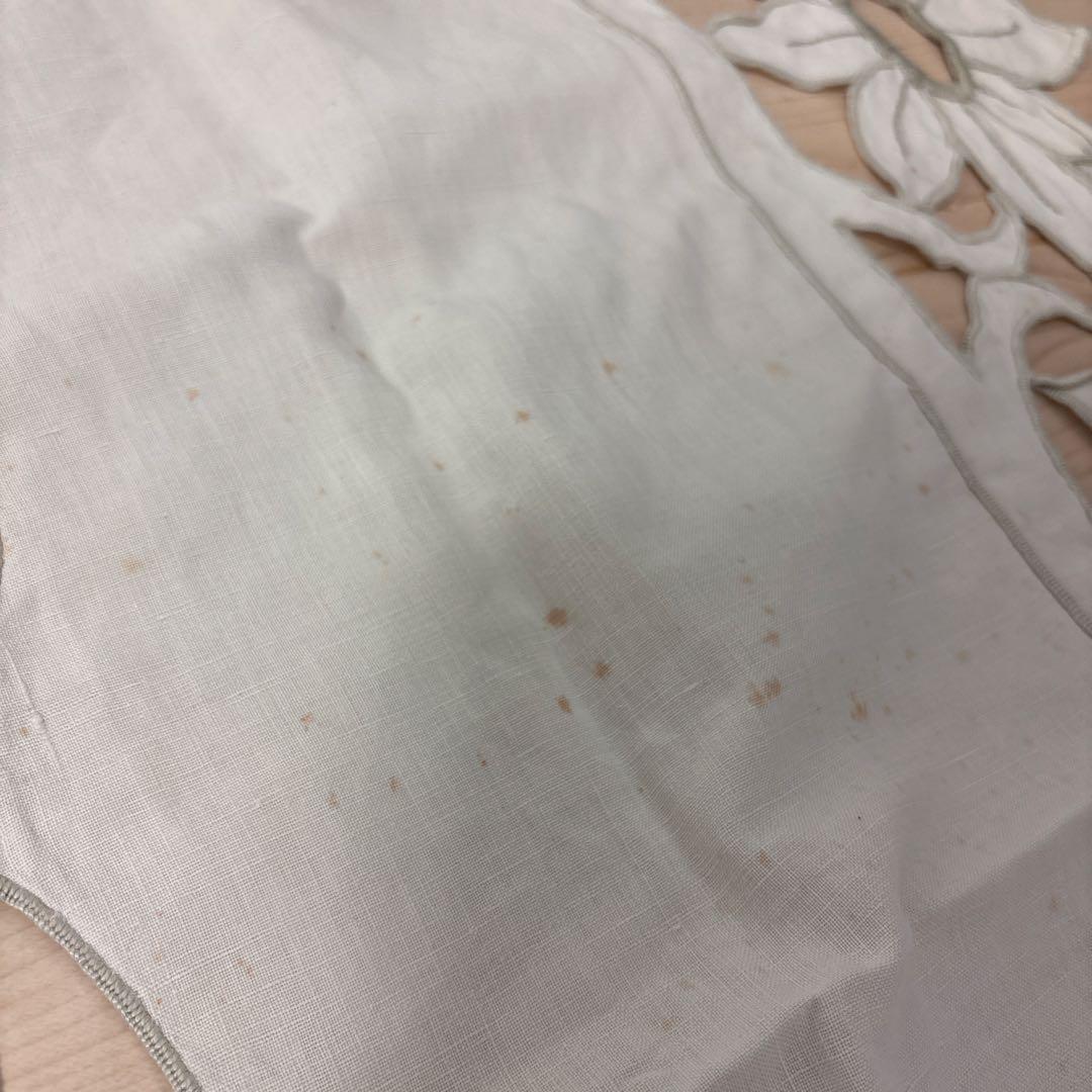 ヴィンテージ刺繍クロス　リネン　花柄刺繍テーブルクロス