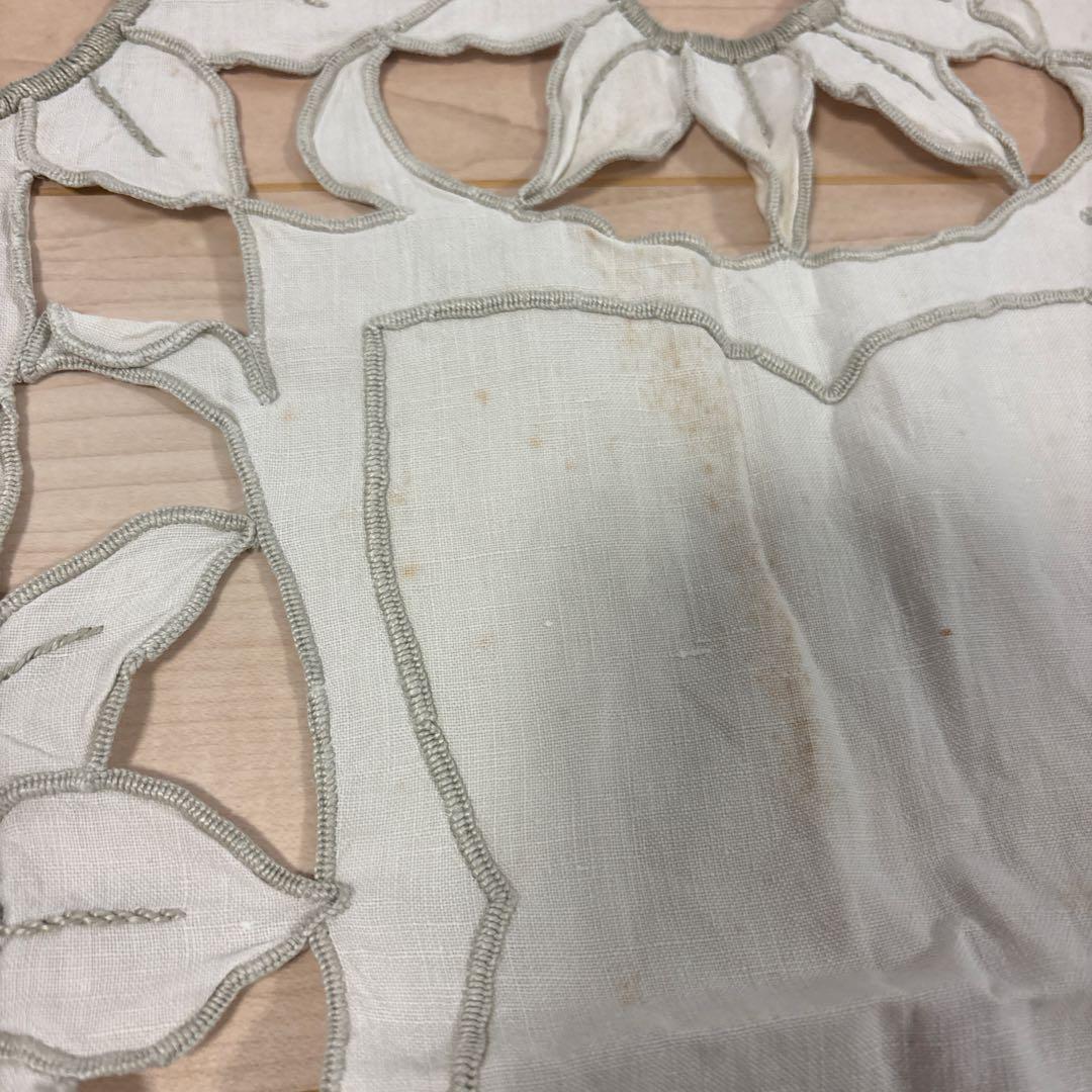 ヴィンテージ刺繍クロス　リネン　花柄刺繍テーブルクロス