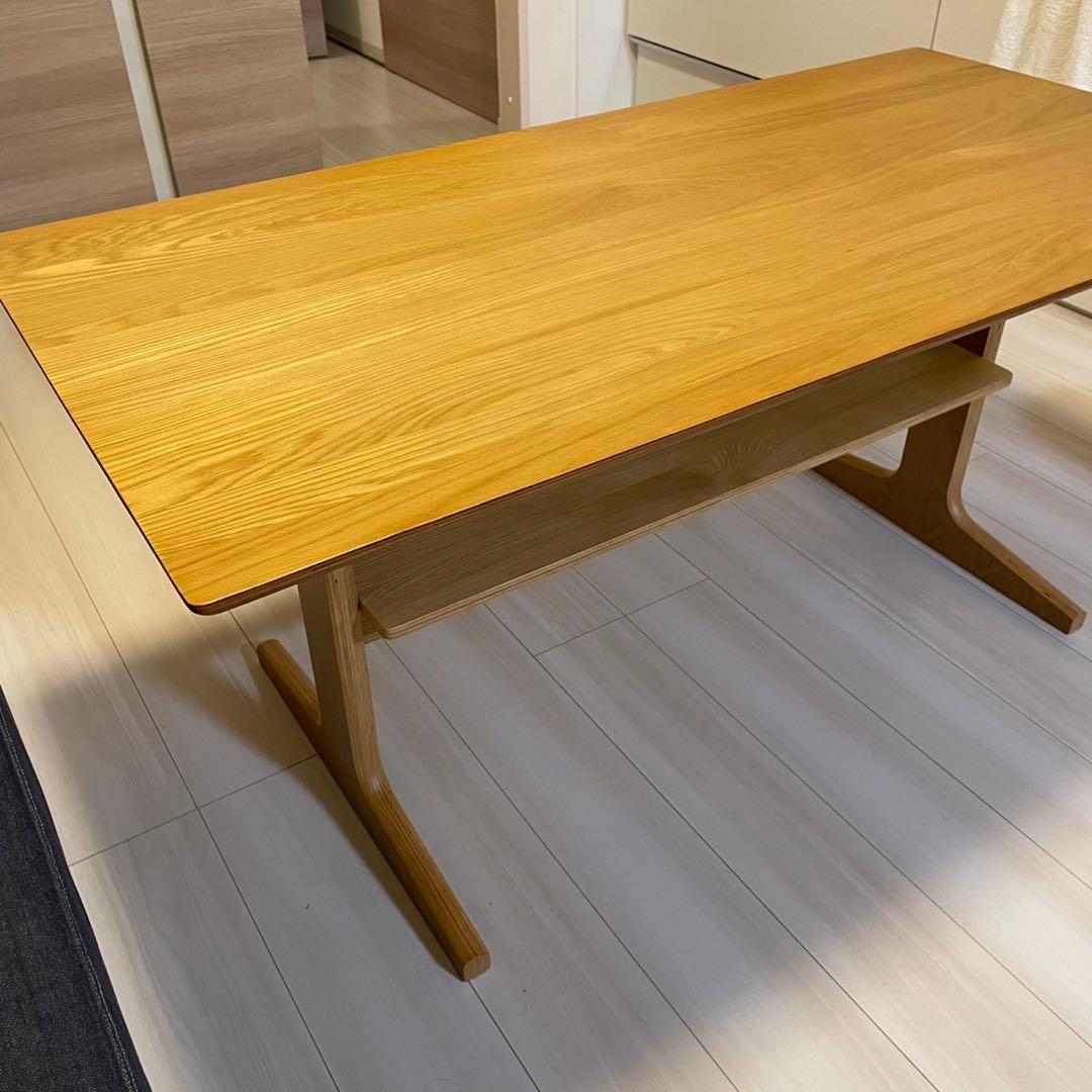 【Q】リビングでもダイニングでもつかえるテーブル・２・オーク材