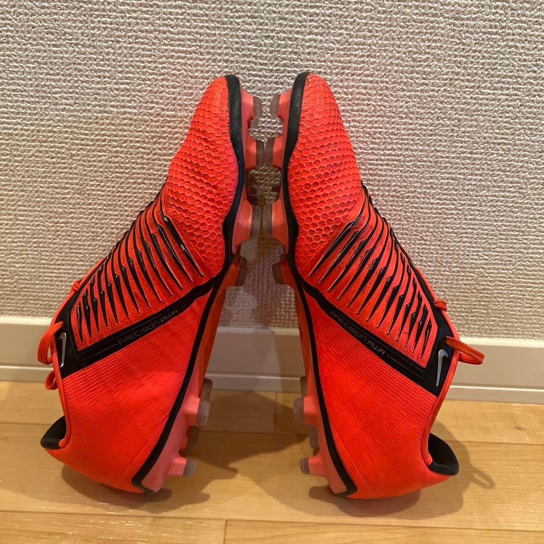 売り切り！Nike ファントムヴェノム　FG 26cm