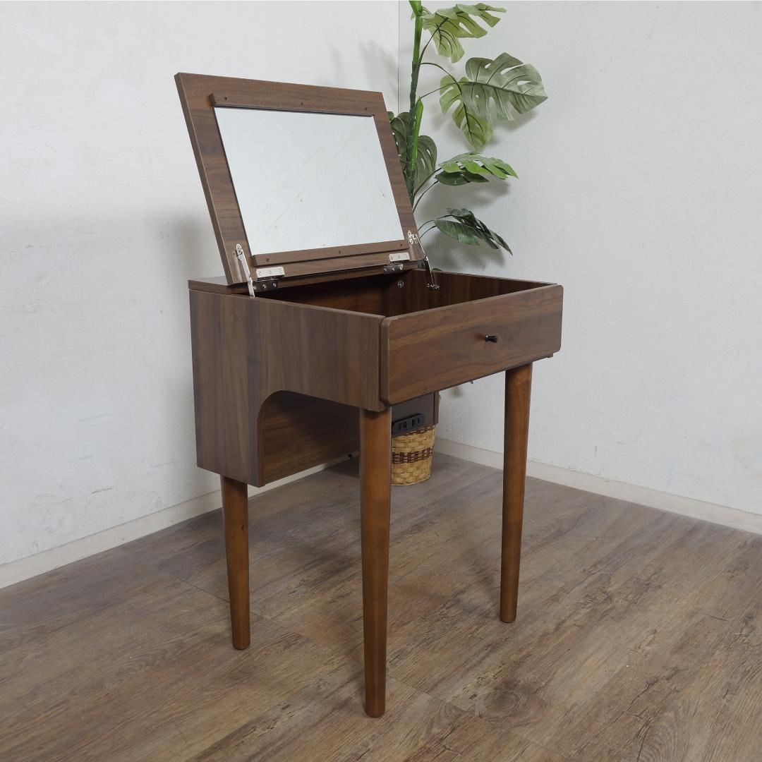 【新品】ドレッサーセット　デスク兼用　コンパクト　スツール付き　アンティーク風