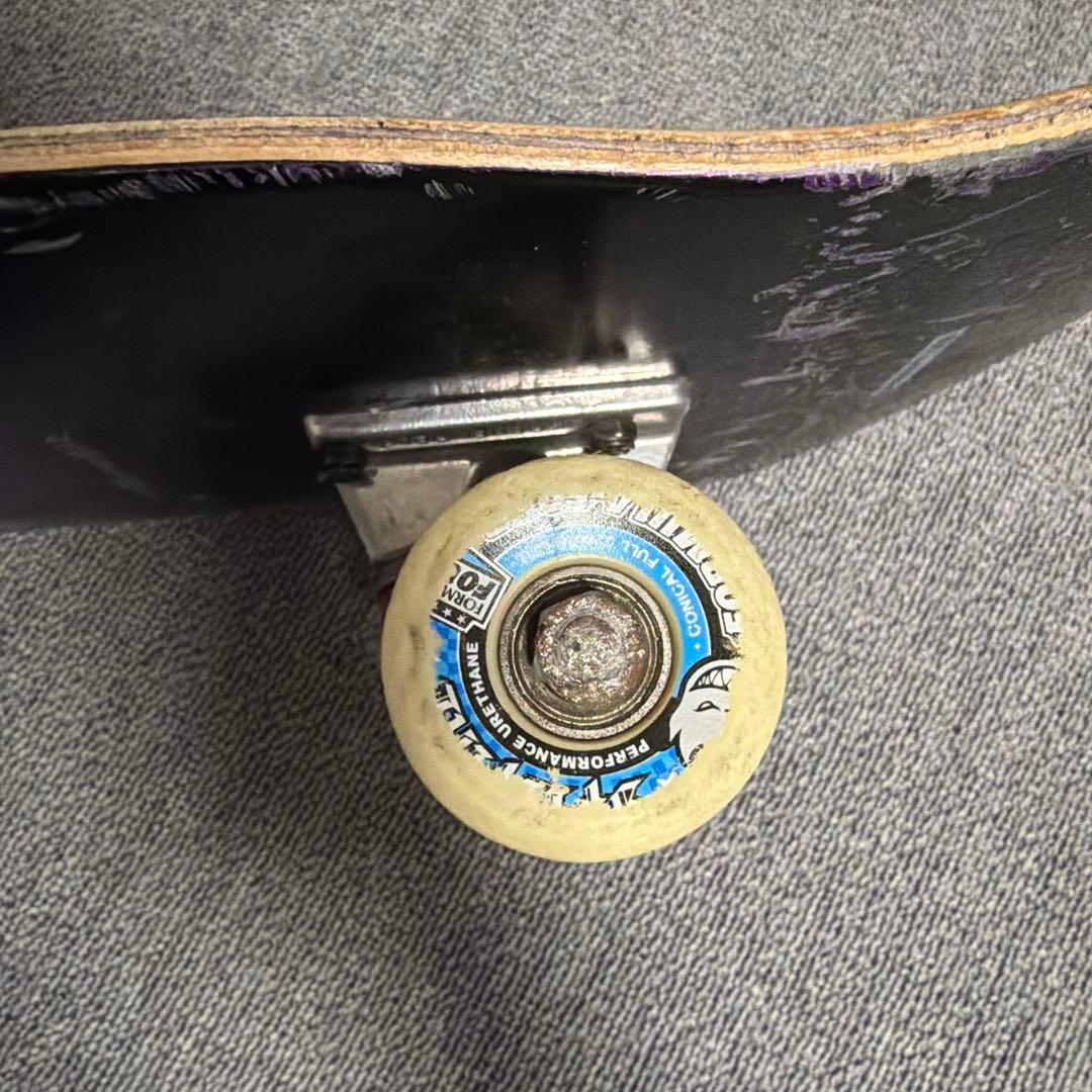 スケボーTHRASHER×PRIMITIVEデッキ 8インチ コンプリート