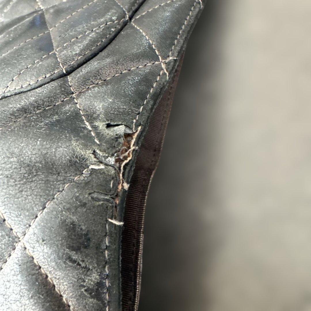 CHANEL グレー キルティング 三つ折り財布