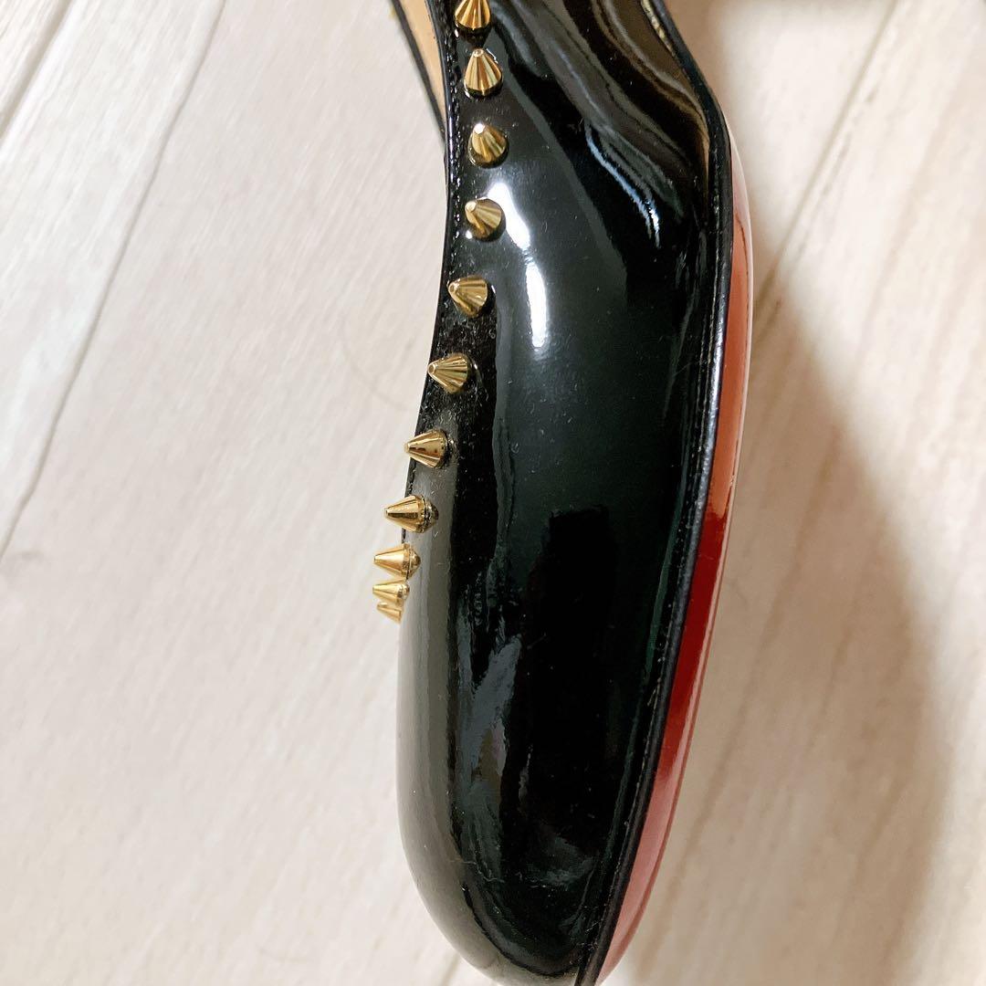 極美品　クリスチャン ルブタン　スタッズ　ブラックパテントレザーパンプス　36