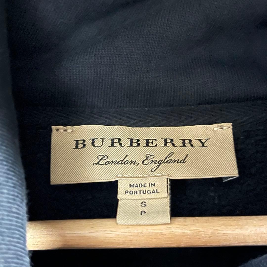 バーバリー　BURBERRY　ラインパーカー　Sサイズ　ブラック