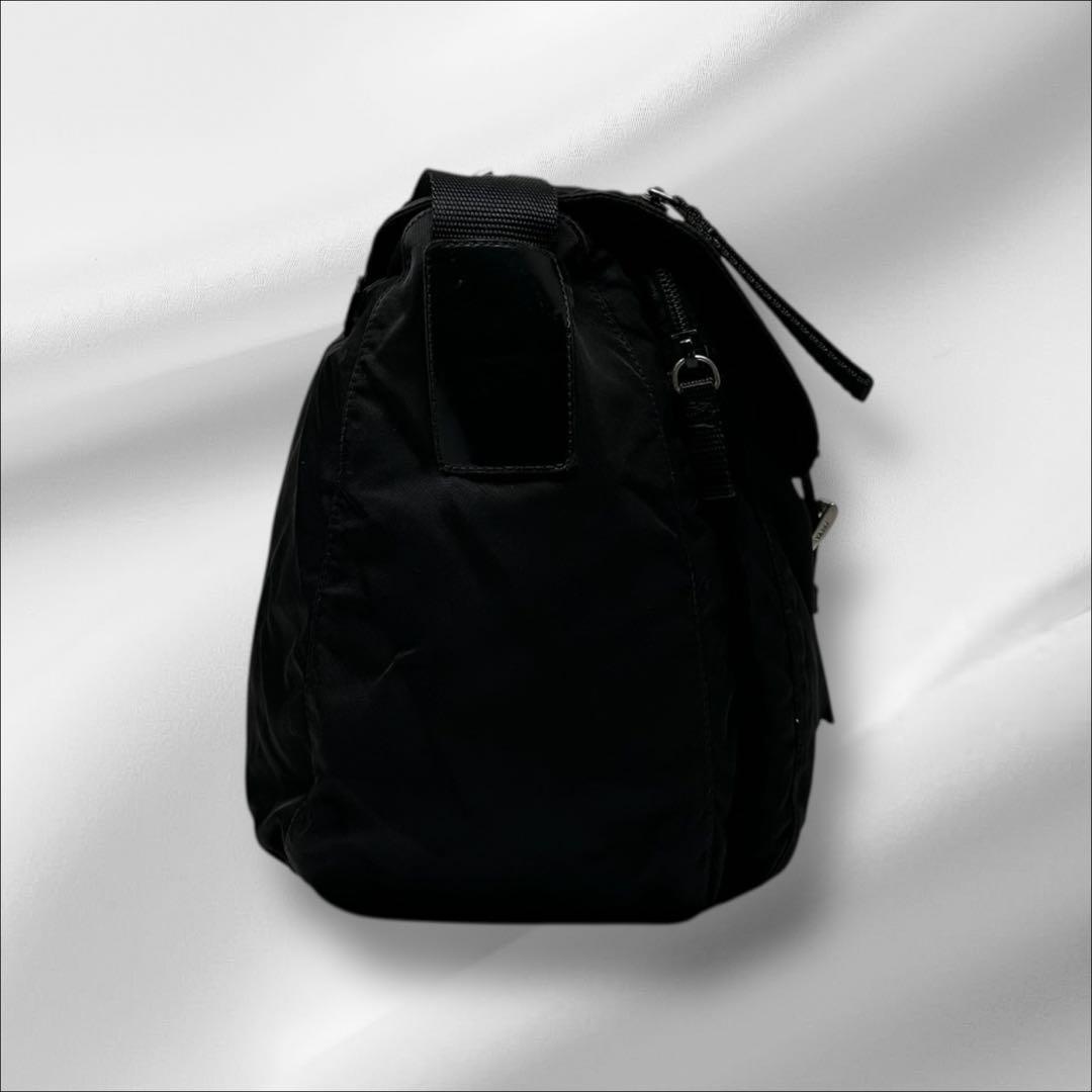 ヒナ様　PRADA プラダ メッセンジャーバッグ ナイロン NERO w18