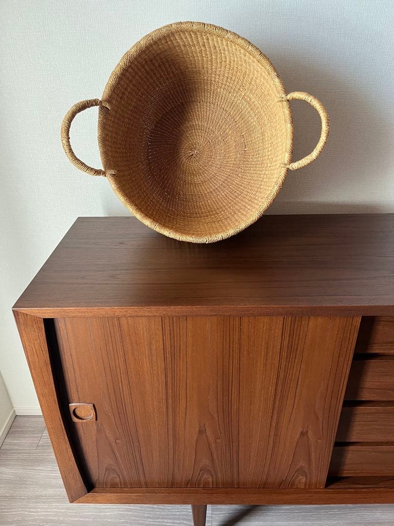 ✴️美品✴️アフリカ 手編み ラフィアかご 大型収納　バスケット　カゴアミドリ購入