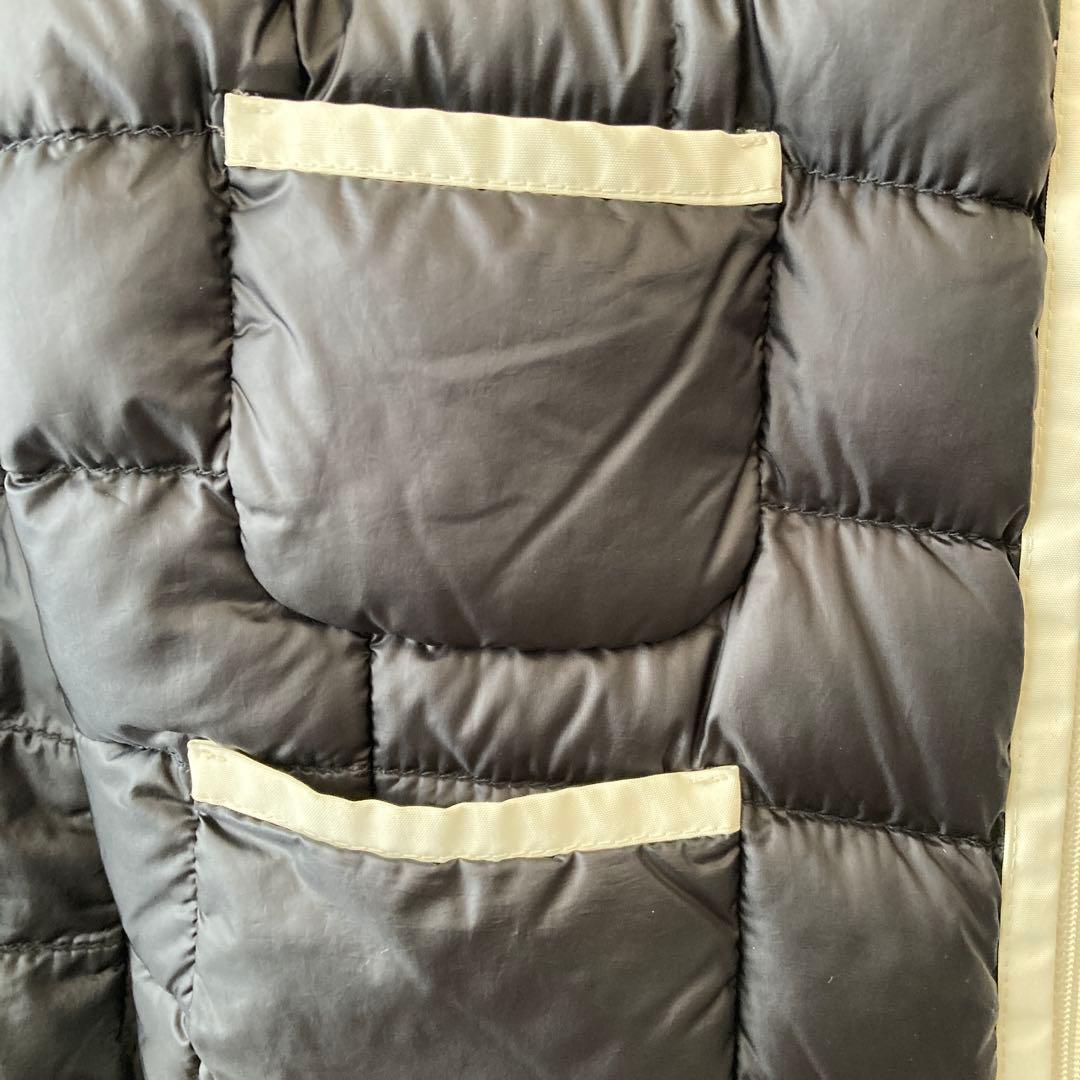 Moncler 黒 ダウンジャケット