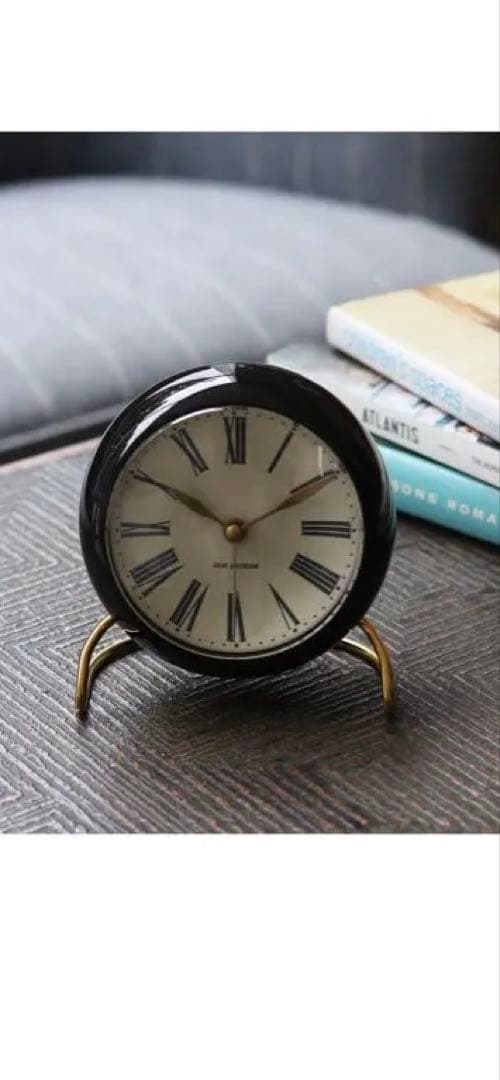 アルネヤコブセンARNE JACOBSEN ROMAN CLASSIC