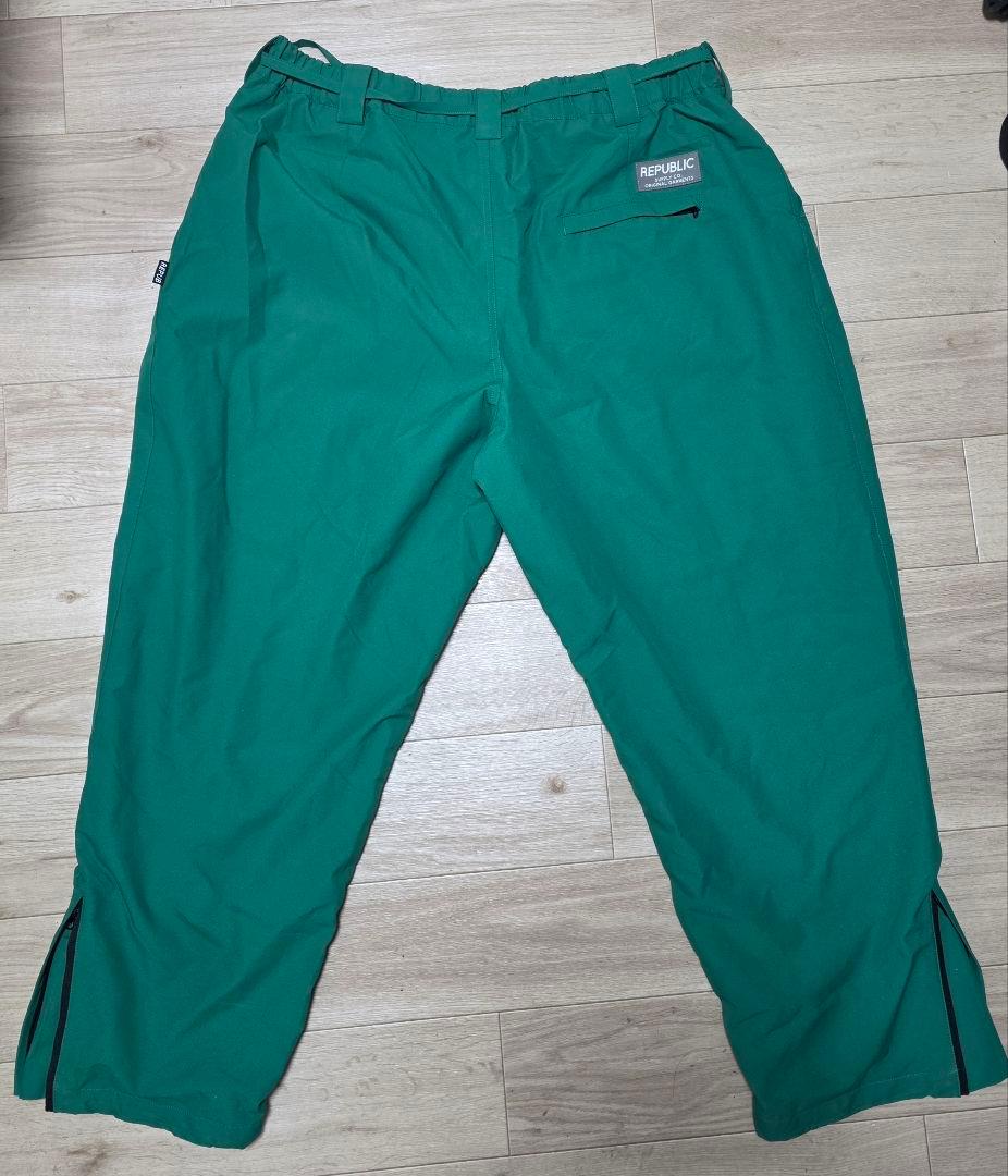 REPUBLIC（リパブリック）スノーボードウェア セットアップ