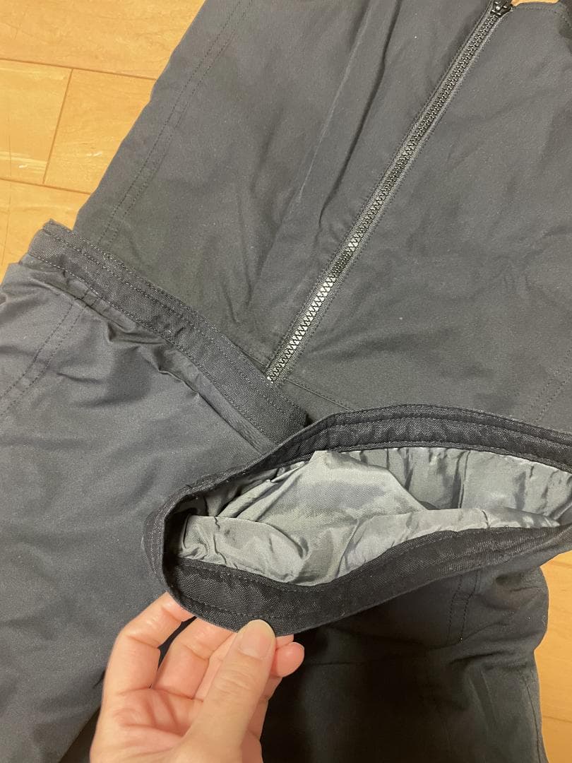 ＢＵＲＴＯＮ　キッズスノーウエア　上下セット