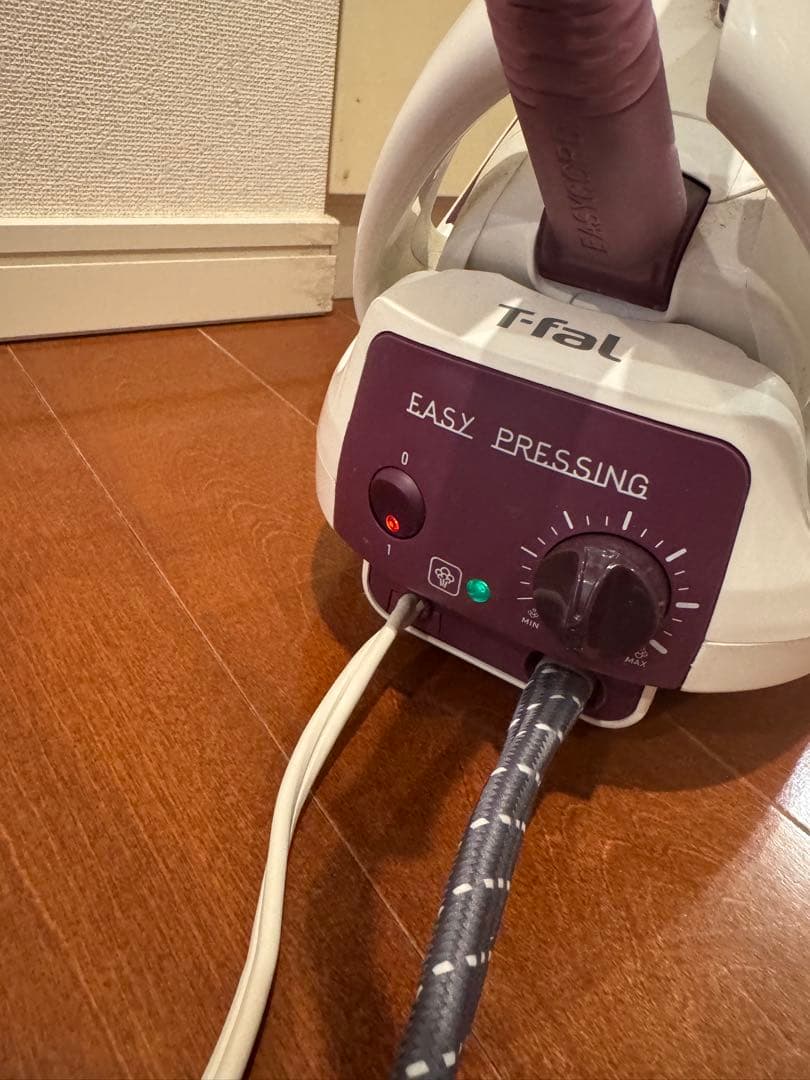 ティファール　スチームアイロン　イージープレシング✨GV5240J0