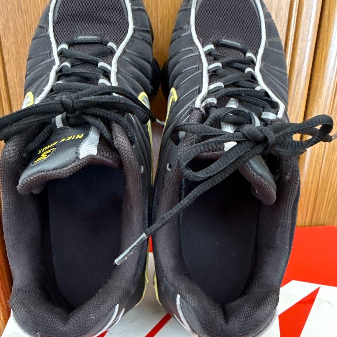 Nike Shox ブラック/イエロー