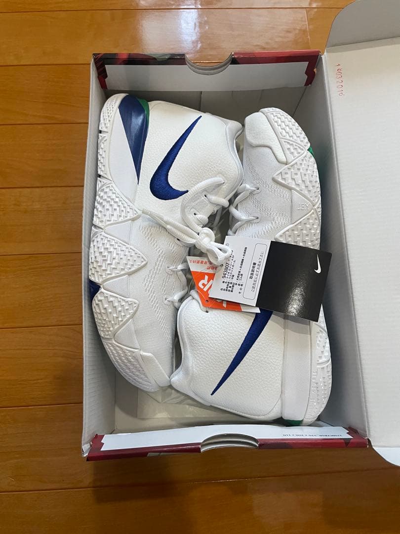 NIKE ナイキ　カイリー4 kyrie4 バッシュ　バスケ